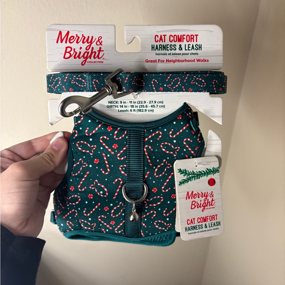 Merry & Bright Cat Comfort Harness & Leash